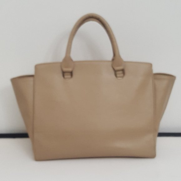 Women's MICHAEL KORS Large Luggage  Beige Leather Satchel Bag Tote Handbag - Picture 2 of 16